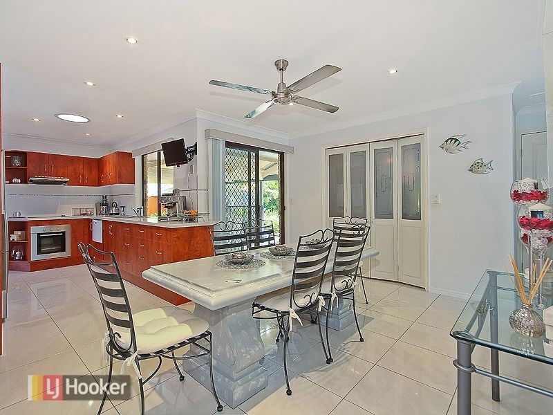 18 Fuchsia Close, Birkdale QLD 4159