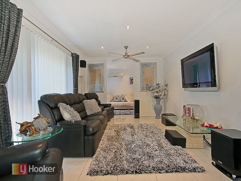 18 Fuchsia Close, Birkdale QLD 4159