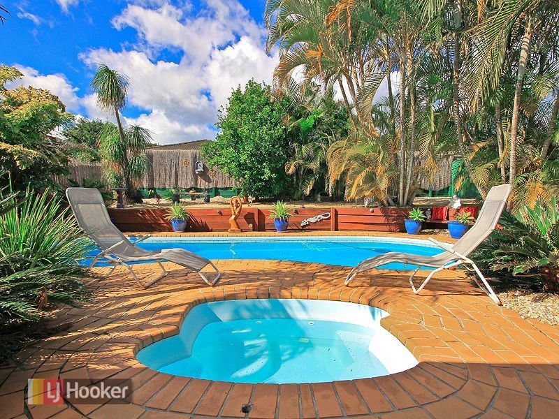 18 Fuchsia Close, Birkdale QLD 4159