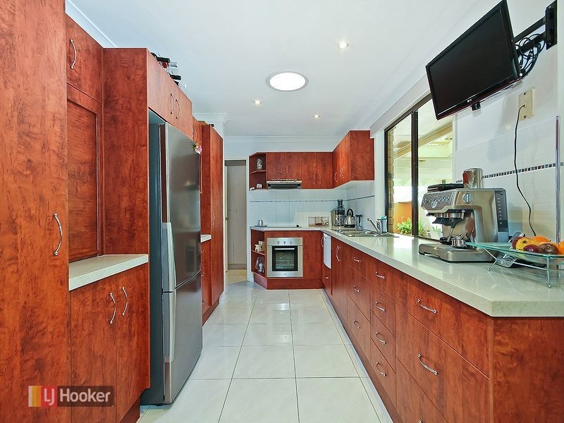 18 Fuchsia Close, Birkdale QLD 4159