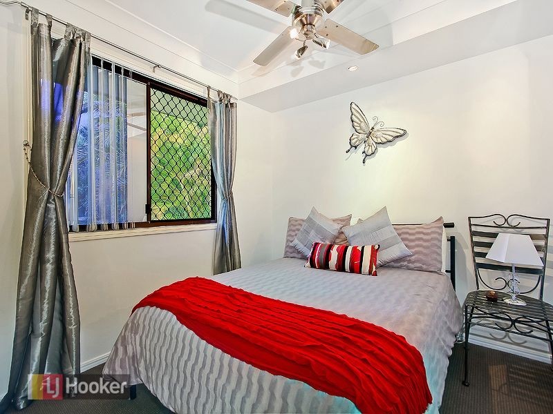 18 Fuchsia Close, Birkdale QLD 4159