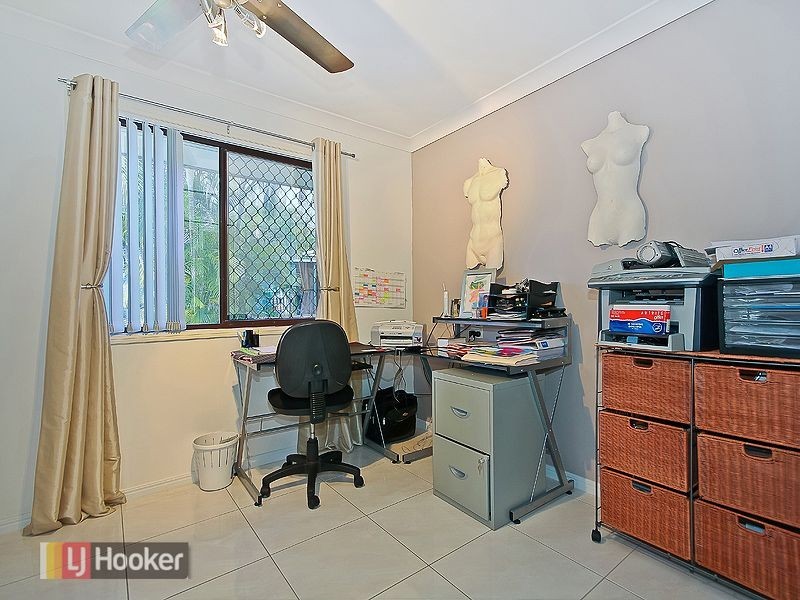 18 Fuchsia Close, Birkdale QLD 4159