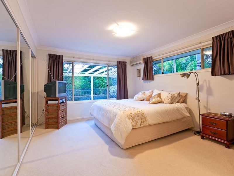 3 Harrogate Terrace, Birkdale QLD 4159