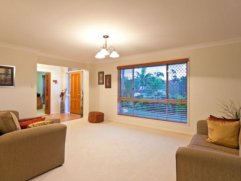 3 Harrogate Terrace, Birkdale QLD 4159