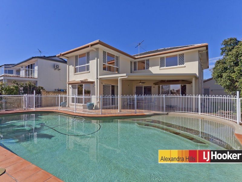 8 Mainroyal Court, Raby Bay QLD 4163