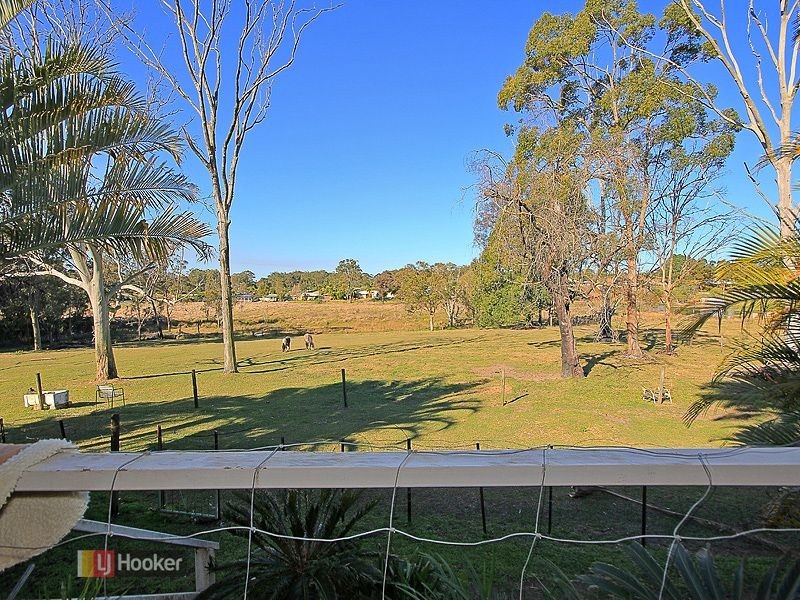 38 Gordon Rd, Redland Bay QLD 4165