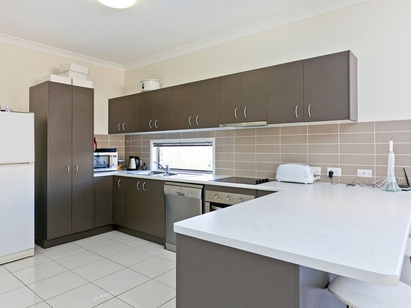 17 Myra Street, Birkdale QLD 4159