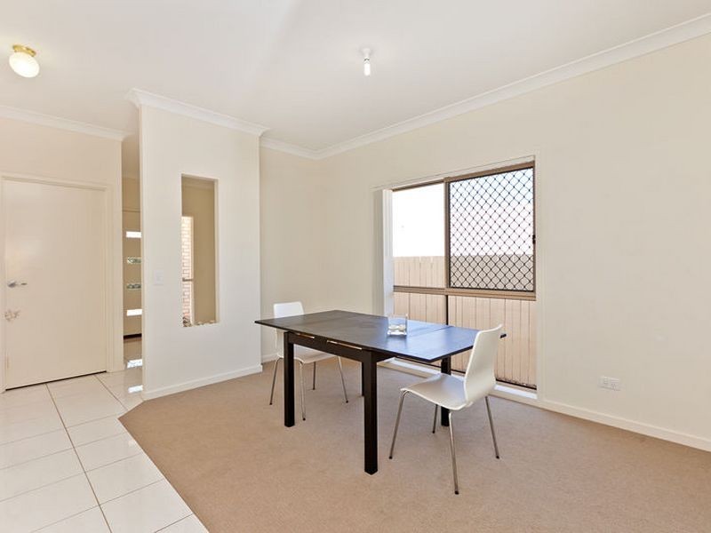 17 Myra Street, Birkdale QLD 4159