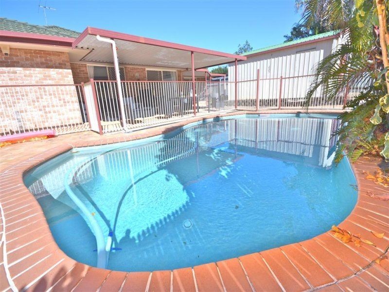 4 Creswick Place, Birkdale QLD 4159