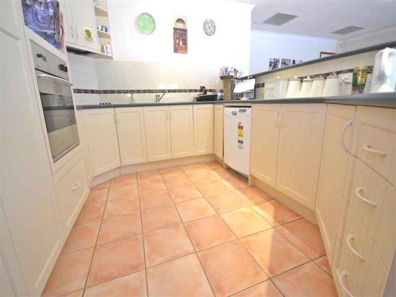 4 Creswick Place, Birkdale QLD 4159