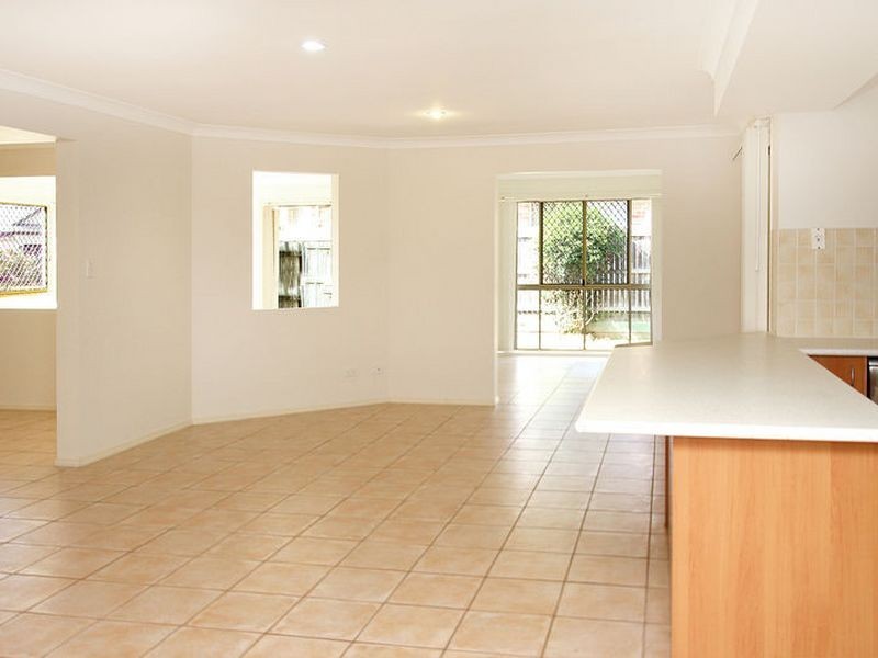 25 Hilliards Park Drive, Wellington Point QLD 4160