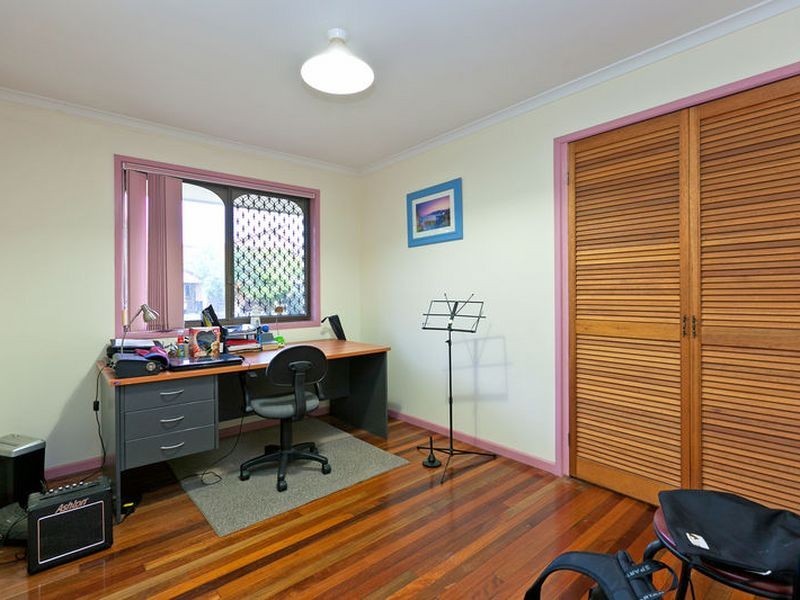 1 Strahan Street, Belmont QLD 4153