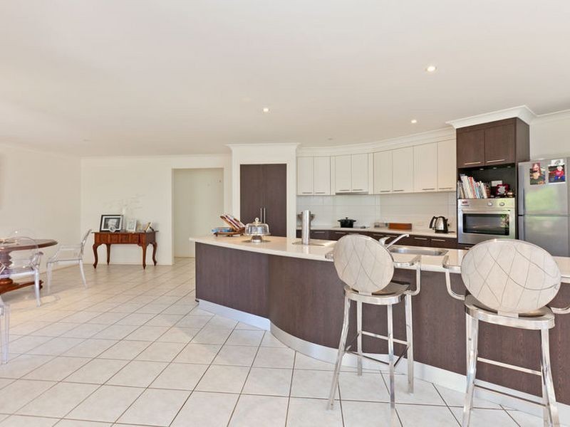 17 Canegrove Circuit, Wellington Point QLD 4160