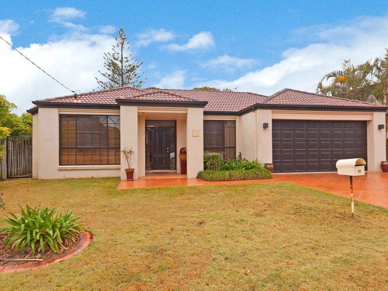 32 Little Shore Street, Cleveland QLD 4163