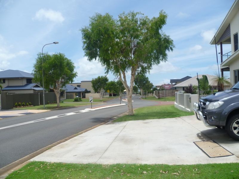 12 Bedarra Street, Redland Bay QLD 4165