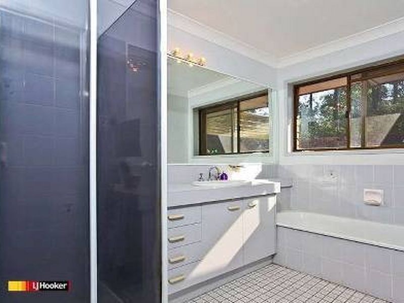 13 Oakwood Street, Capalaba QLD 4157