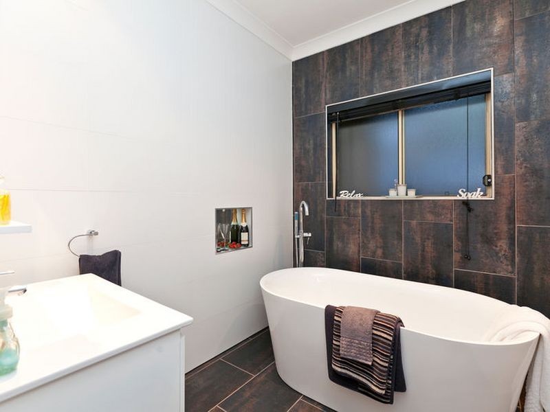 9 Meown Court, Cornubia QLD 4130