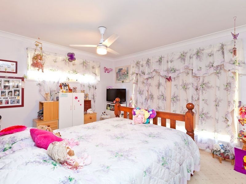 24 Strachan Road, Victoria Point QLD 4165