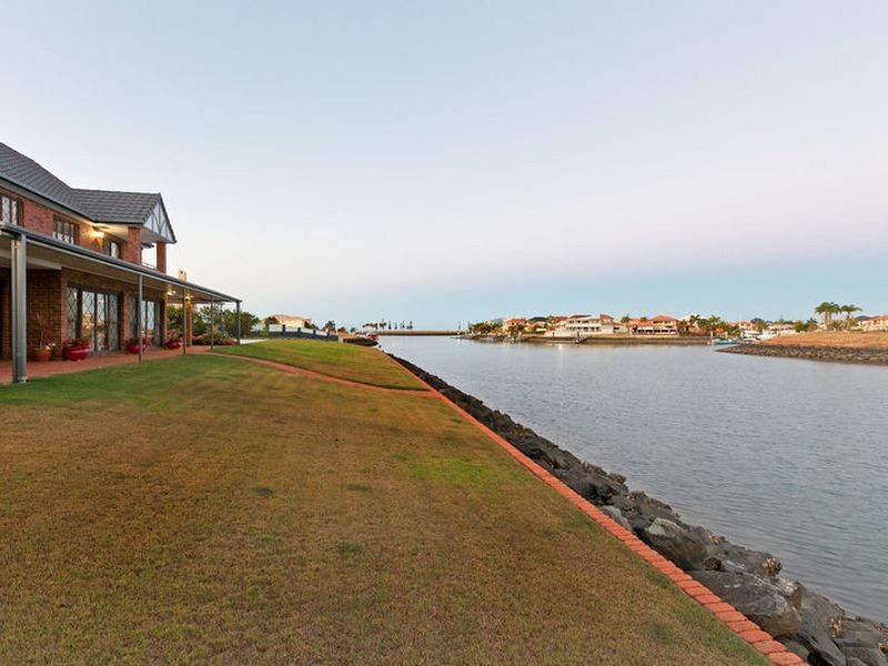 24 Voyagers Court, Cleveland QLD 4163