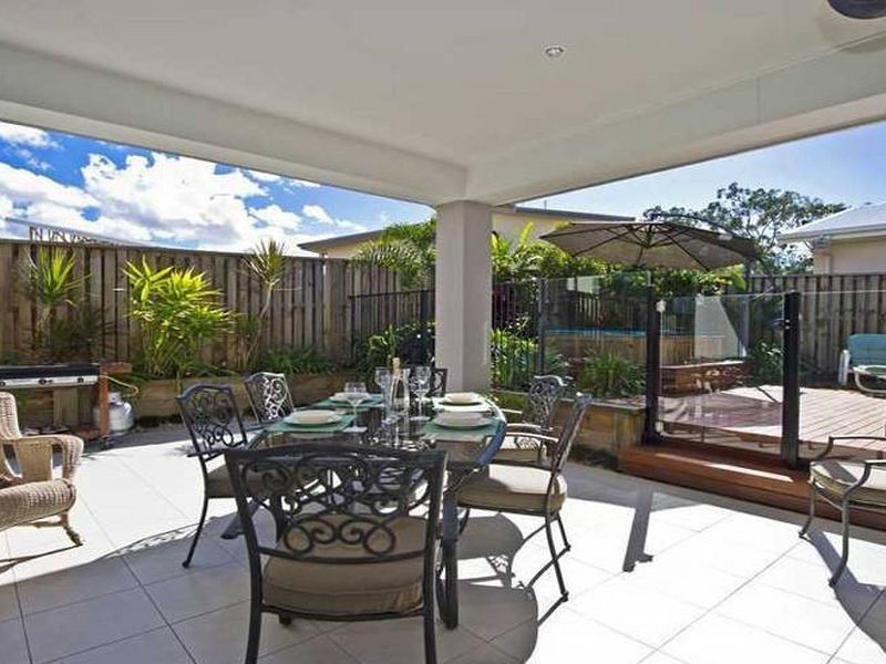 6 Cherry Court, Coomera QLD 4209