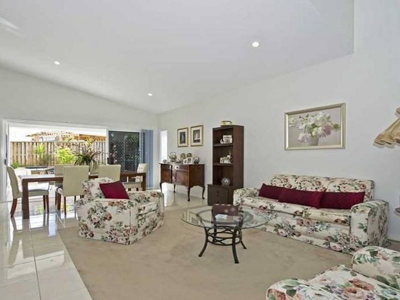 6 Cherry Court, Coomera QLD 4209