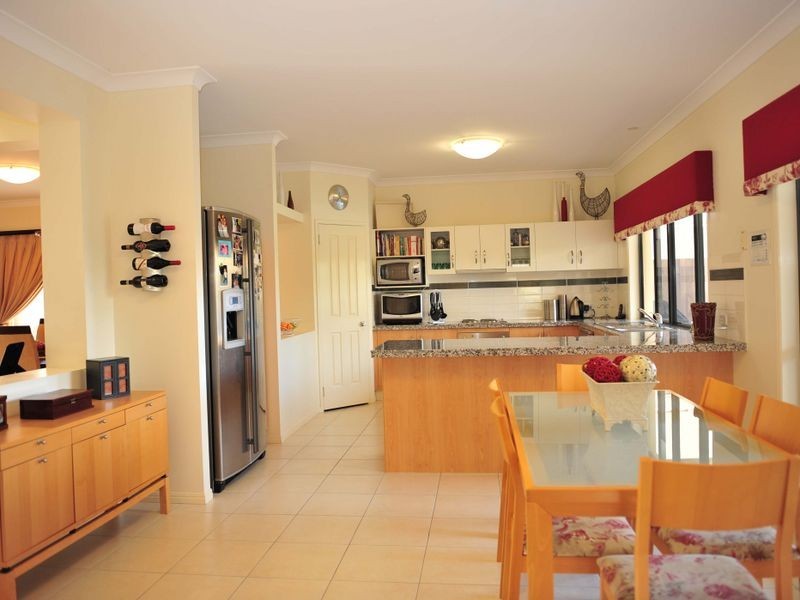 13 White Fig Place, Thornlands QLD 4164