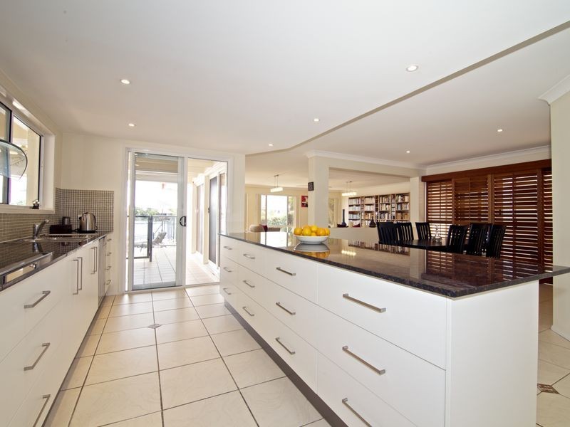 22 Carling Court, Raby Bay QLD 4163