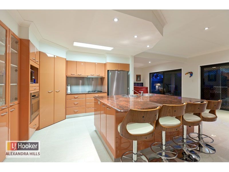 13 Cayman Crescent, Ormiston QLD 4160