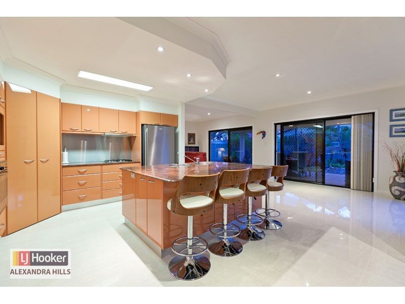 13 Cayman Crescent, Ormiston QLD 4160