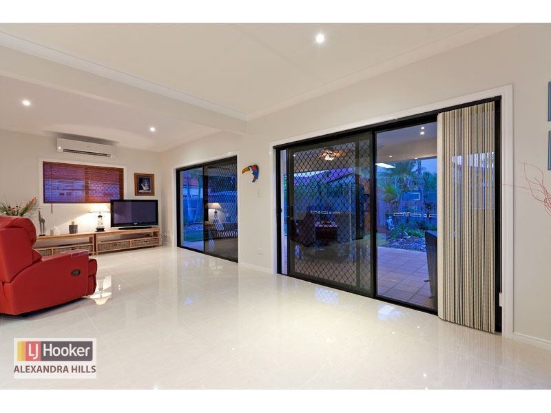 13 Cayman Crescent, Ormiston QLD 4160