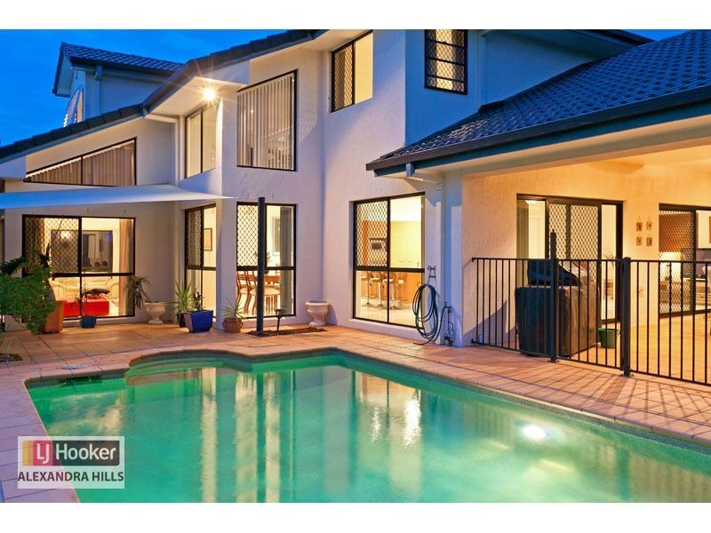 13 Cayman Crescent, Ormiston QLD 4160
