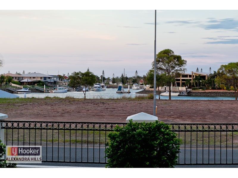 13 Cayman Crescent, Ormiston QLD 4160