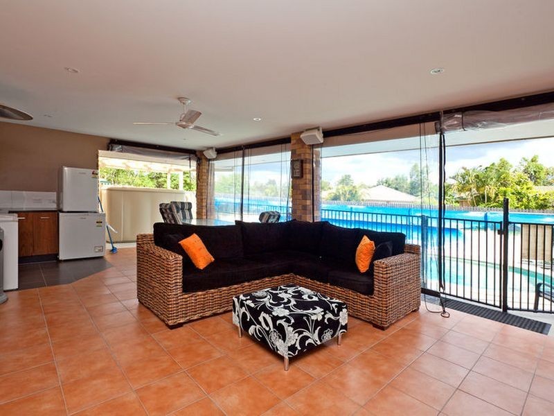 1 Folkestone Court, Wellington Point QLD 4160