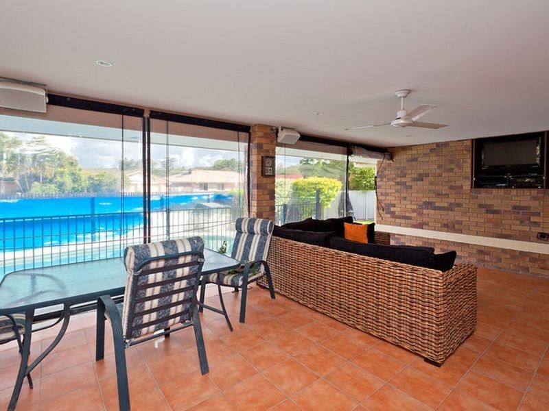 1 Folkestone Court, Wellington Point QLD 4160