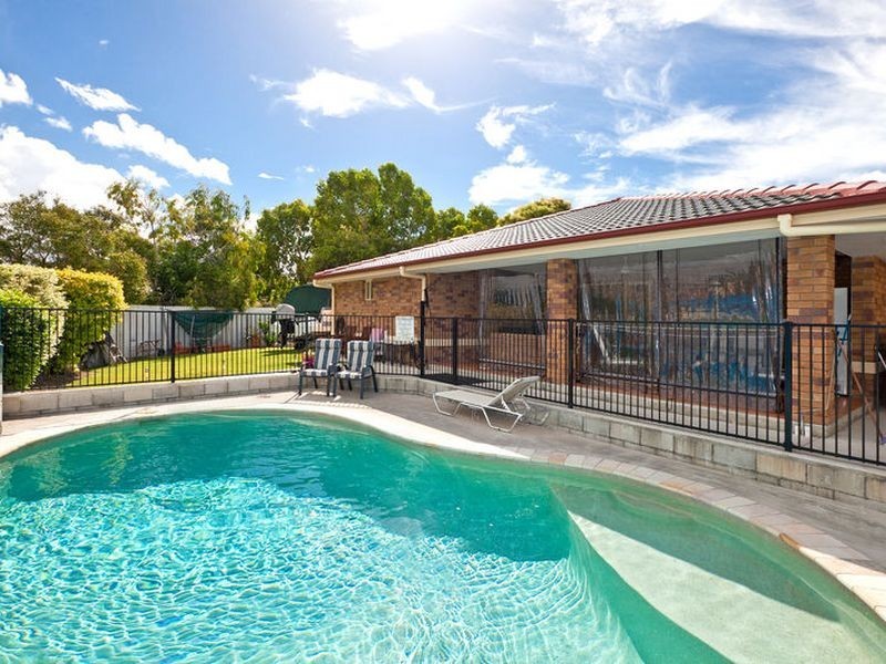 1 Folkestone Court, Wellington Point QLD 4160