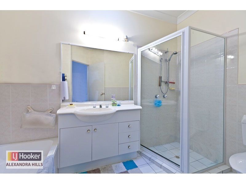 13/2 Channel Street, Cleveland QLD 4163