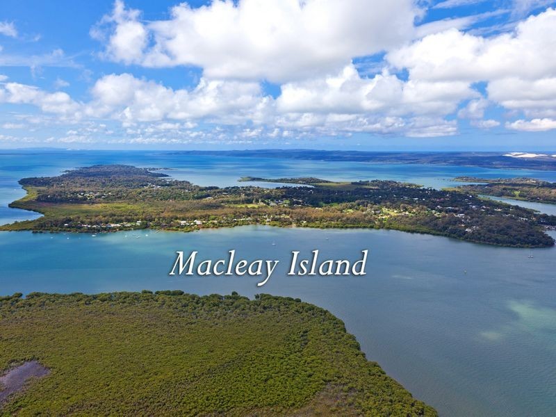 11 Rainbow Avenue, Macleay Island QLD 4184