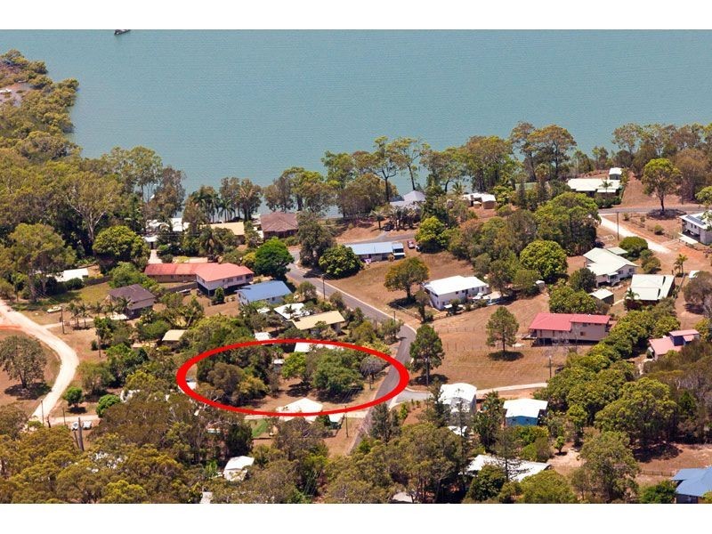 19 Curlew Street, Macleay Island QLD 4184