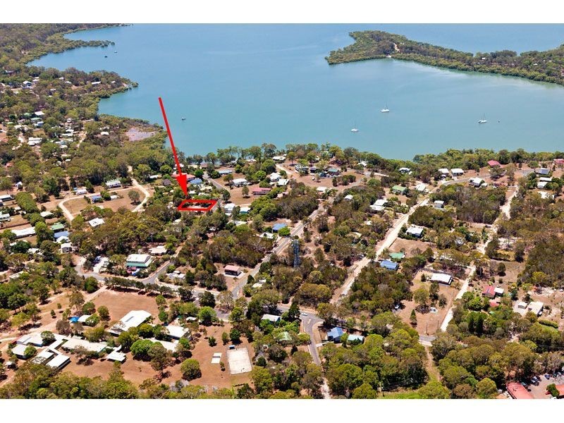 19 Curlew Street, Macleay Island QLD 4184