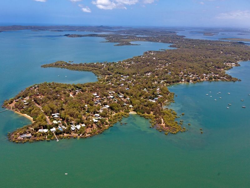 13 Lakeside Avenue, Macleay Island QLD 4184