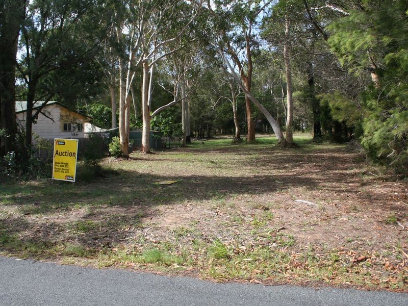 11 Barramundi Street, Macleay Island QLD 4184
