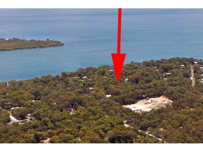 13 Natone Terrace, Macleay Island QLD 4184