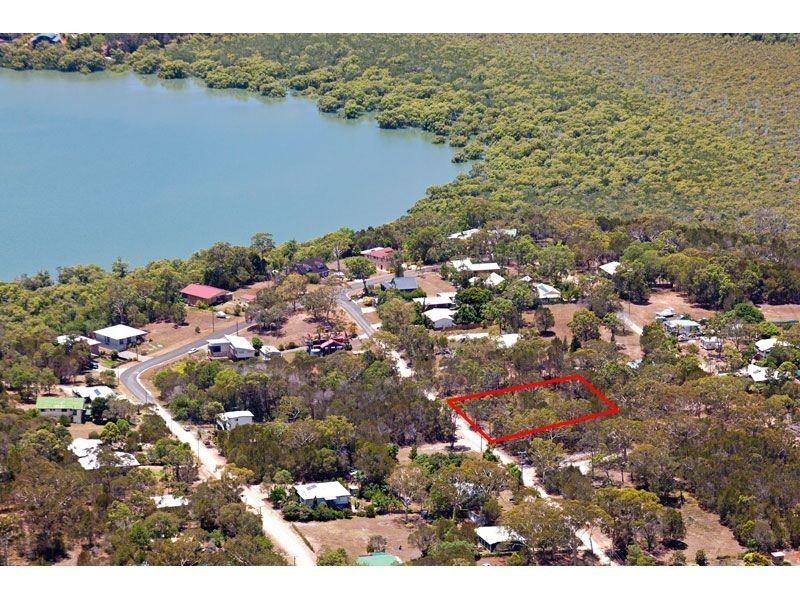 30 Florence Street, Macleay Island QLD 4184