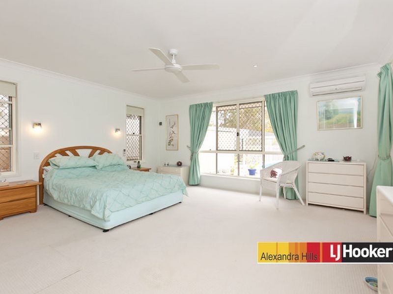 6 Kelby Close, Redland Bay QLD 4165
