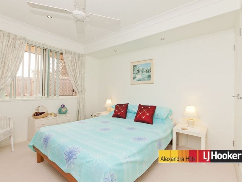 6 Kelby Close, Redland Bay QLD 4165