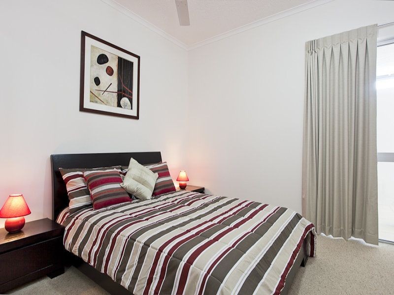 7-13 Shore Street East, Cleveland QLD 4163