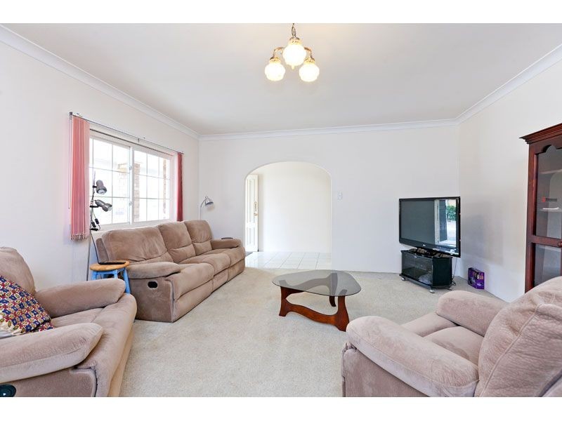 15 Lyndon Road, Capalaba QLD 4157