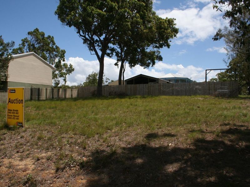 30 Brighton Road, Macleay Island QLD 4184