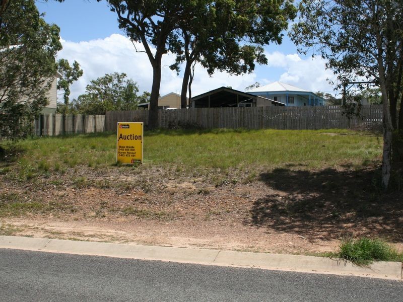 30 Brighton Road, Macleay Island QLD 4184