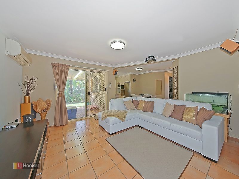 90 Starkey Street, Wellington Point QLD 4160